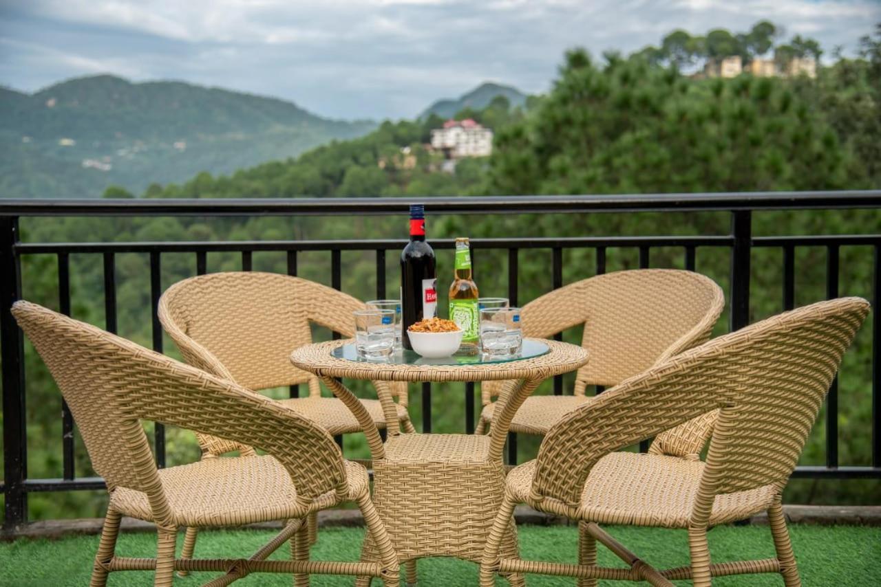 The Kasauli Western Uphills I Serviced Apartments I Pvt Balcony I Peacefull Area I By Exotic Stays ภายนอก รูปภาพ